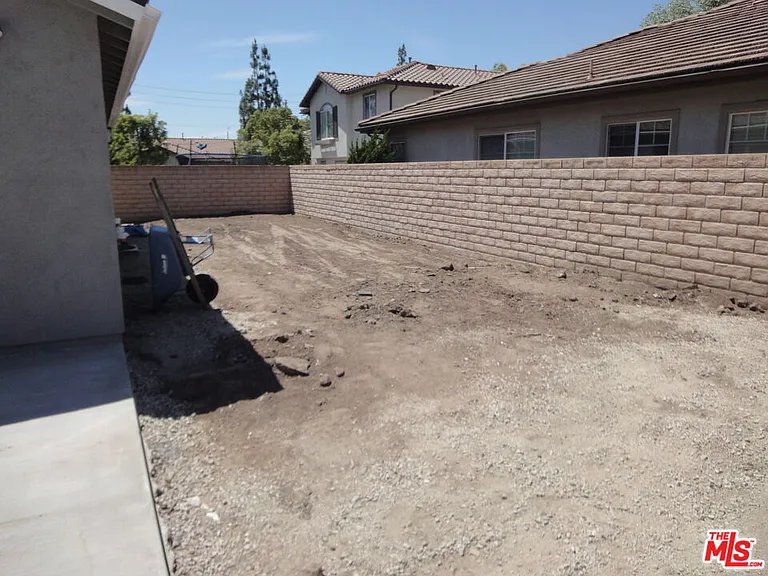 1151 Royal Ave — Photo 18