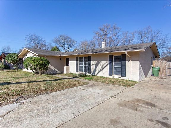 2nd image of 5619 Carriage Hills Dr