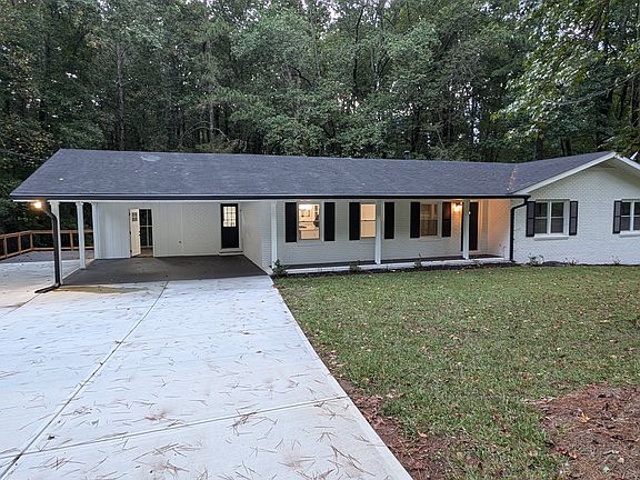 4th image of 650 Lake Dr SW #A