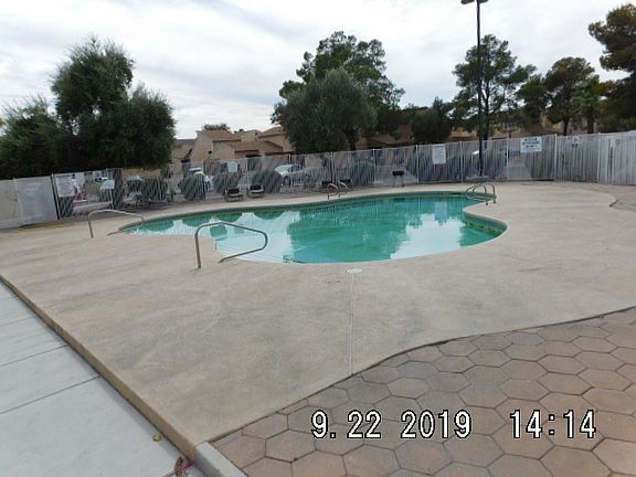 2nd image of 5195 Golden Ln #1-M