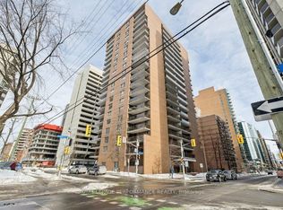 475 Laurier Ave W #1604, Ottawa, ON K1R 7X1