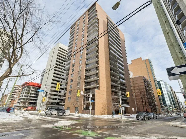 475 Laurier Ave W, Ottawa, ON