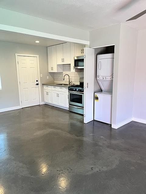 1st image of 4219 N 26th St #6