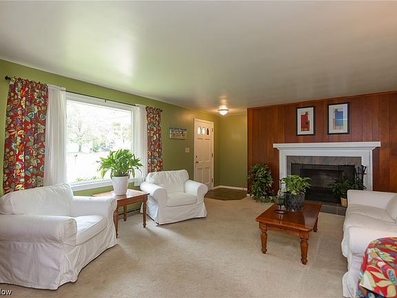 3rd image of 1836 Allen Dr