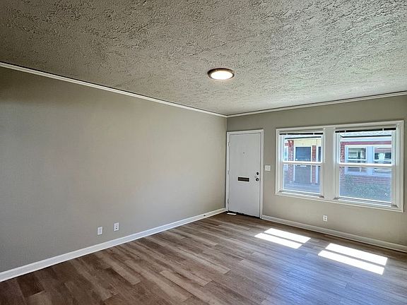 4th image of 6411 N Albina Ave APT 7