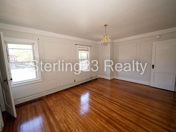 3rd image of 14794 Grand Central Pkwy #2D