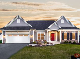 9 Coventry Rdg, Pittsford, NY 14534