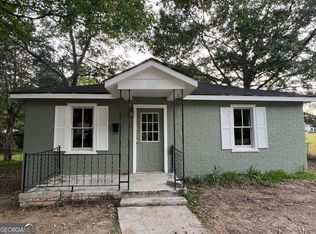 329 Lee St, Barnesville, GA 30204