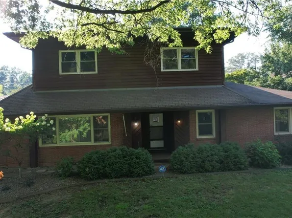 2300 Parkway, Saint Joseph, MO 64506