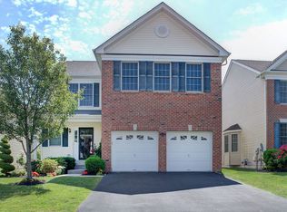 5 Lockwood Dr, Princeton, NJ 08540