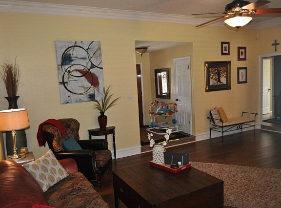 3rd image of 4803 Pine Meadow Dr
