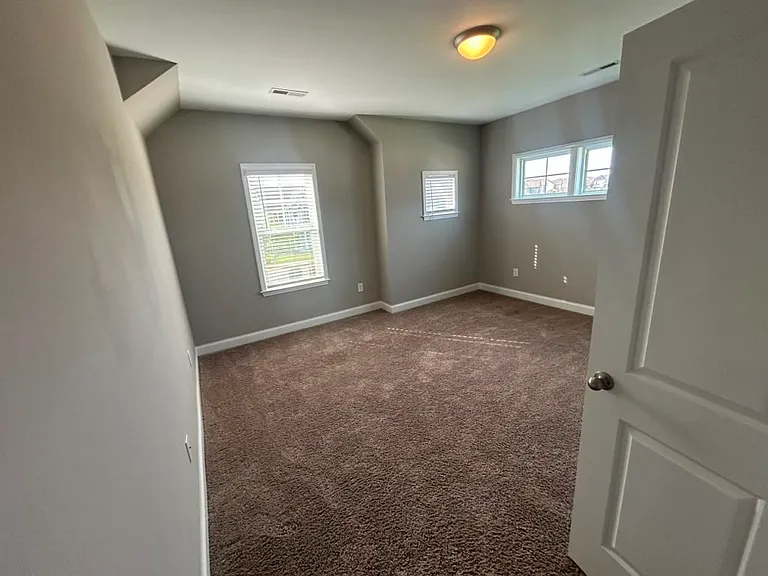 108 Campaign Dr — Photo 17