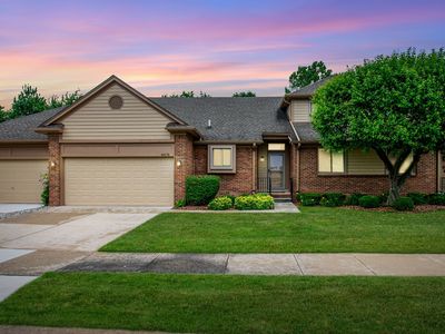 46676 Country Ln, Macomb, MI, 48044