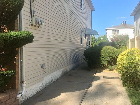 2nd image of 77 Ainsworth Ave #B