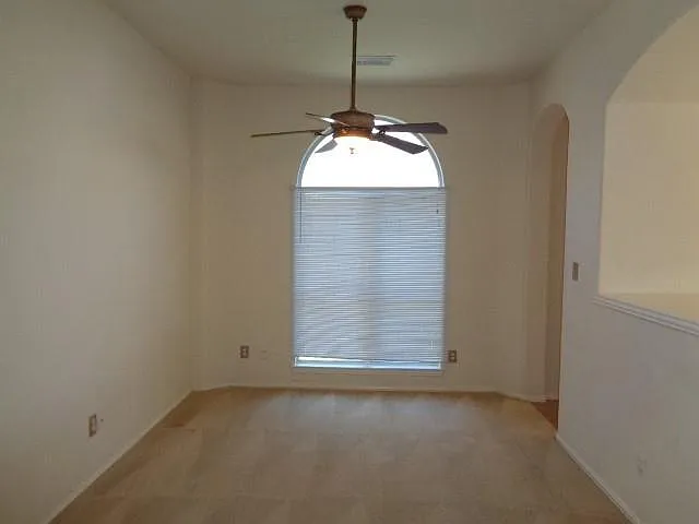 3 bed, 2.5 bath, 1584 sqft, $1,850 — Photo 2