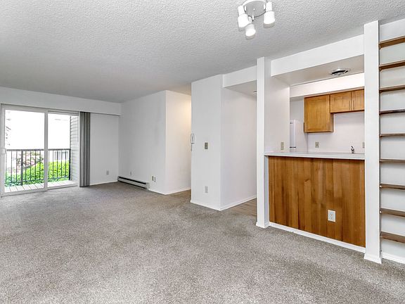 3rd image of 14650 NE 32nd St APT A-13