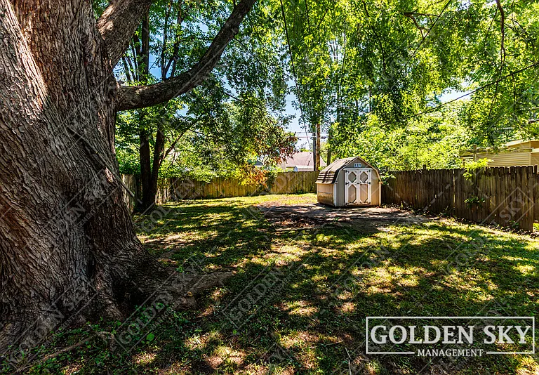5161 Primrose Ave — Photo 3