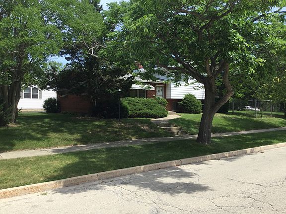 2nd image of 2600 Dana Ave