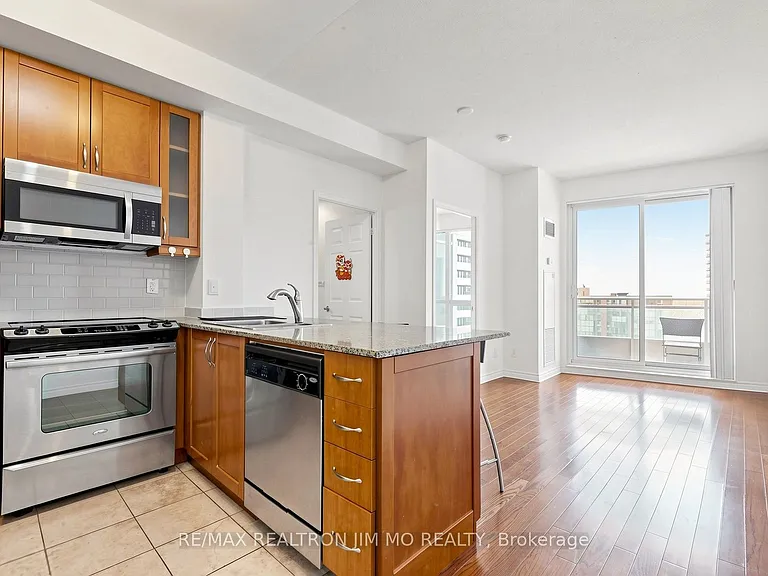 18 Holmes Ave #1606 — Photo 6