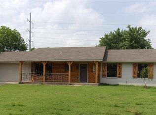 1016 W 18th St, Claremore, OK 74017