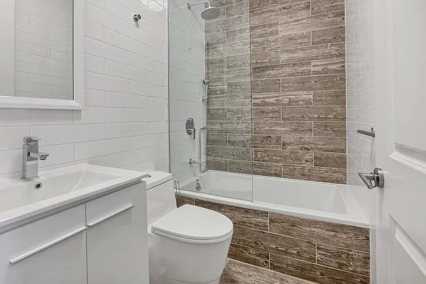 Sold by Compass | media 10