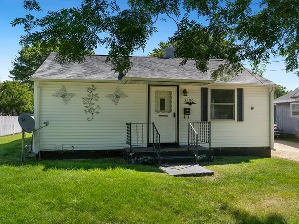 3206 Bildahl St, Rockford, IL 61109