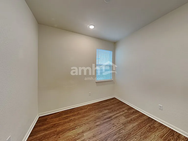 2714 Brogan Crk — Photo 10