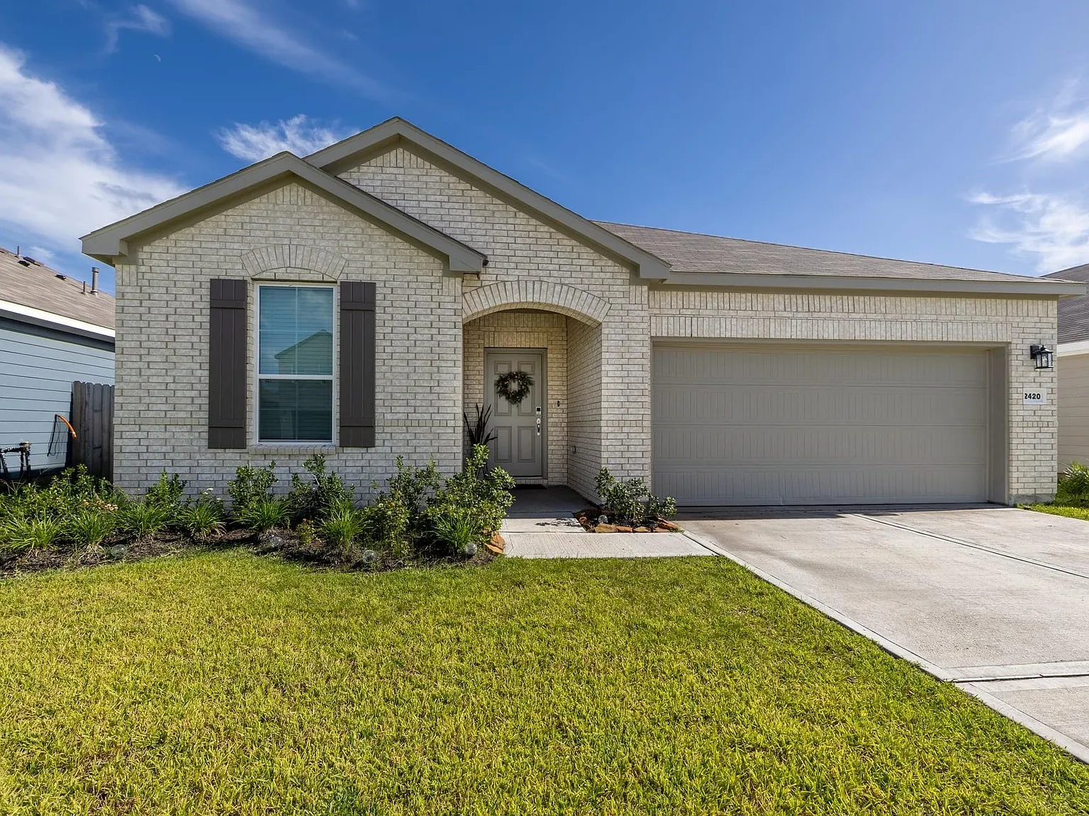 3 bed, 2.0 bath, 1538 sqft, $2,100 — Photo 1