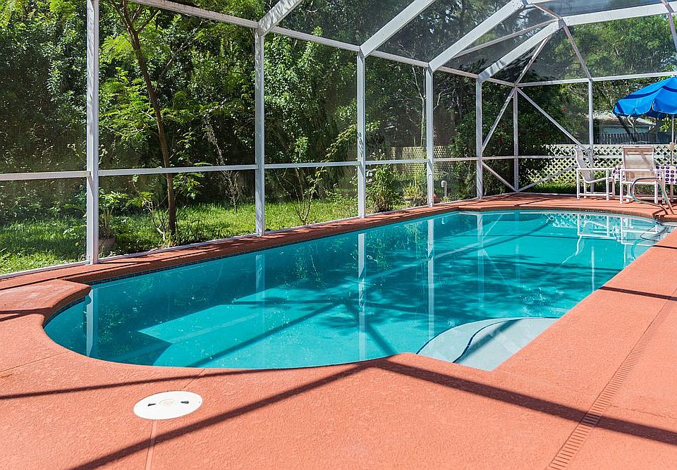 2nd image of 173 Cinnamon Lake Cir