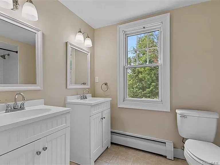 40 Wintergreen Ave — Photo 18