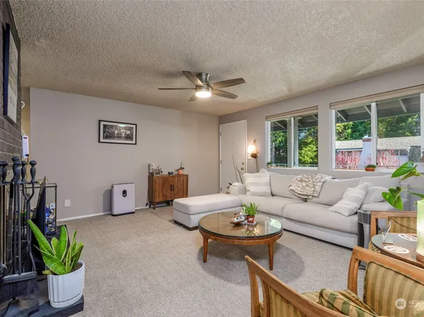 8319 Cirque Drive W #3, University Place, WA 98467