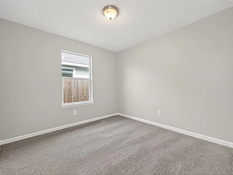 7521 Dyer St — Photo 24