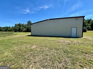 8577 Old Savannah Rd, Tennille, GA 31089