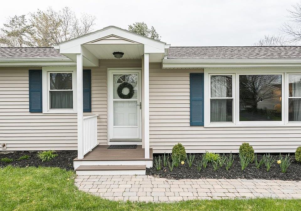 1st image of 26 Dorset Dr