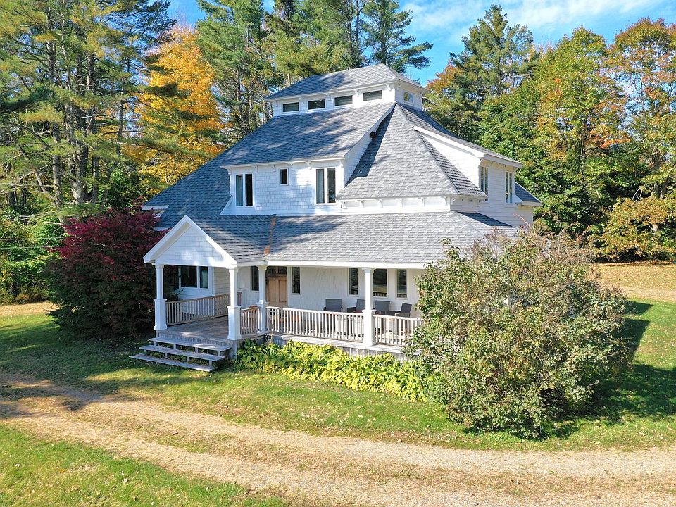 1st image of 26 Old Searsport Avenue