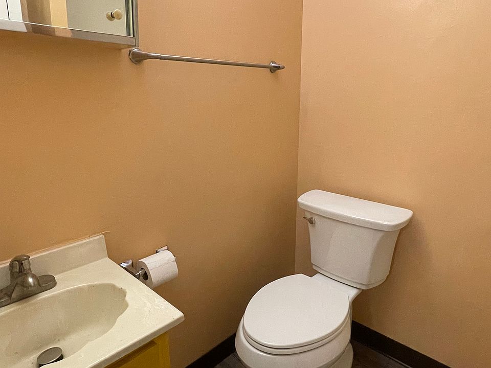 1st image of 1265 Carriage Cir #303