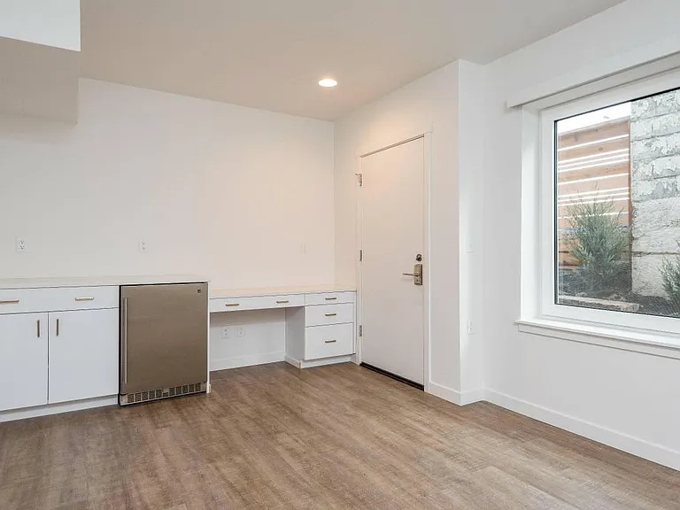 1520 N Blandena St — Photo 13
