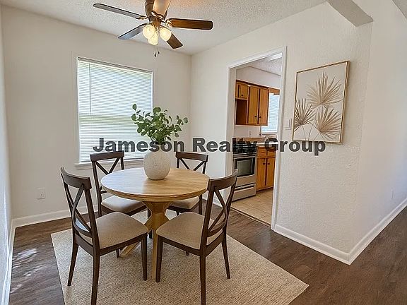 4th image of 3816 SE 25th St