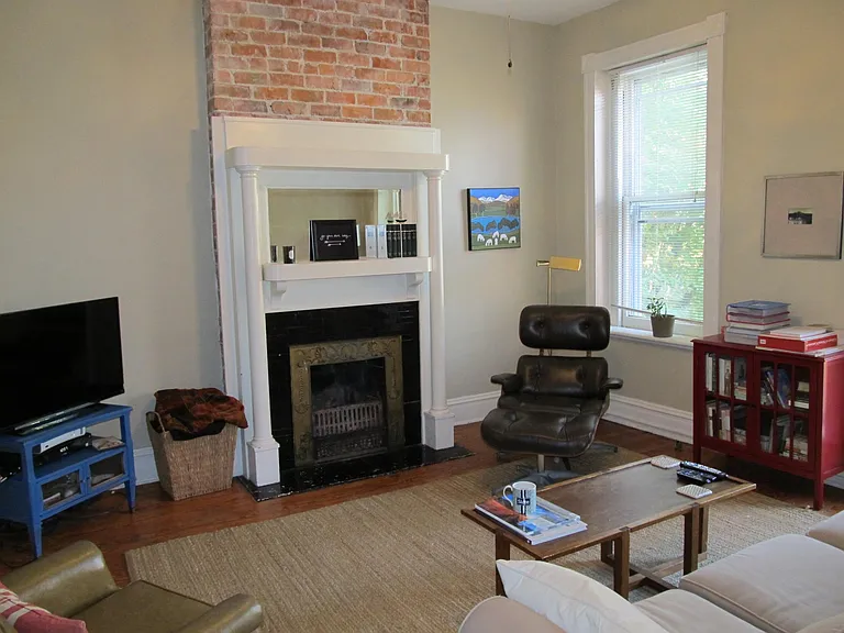 2429 Hanover Ave #B — Photo 1