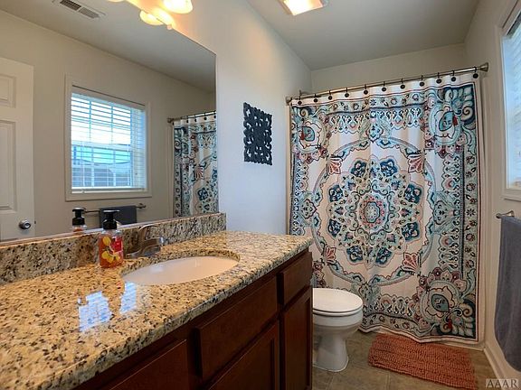 5th image of 804 Compass Dr