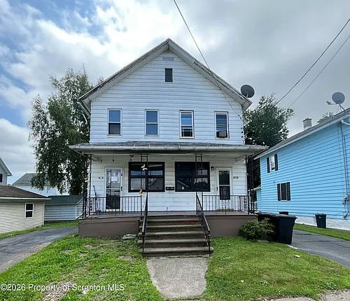 161-163 W Parker St #163 Photo 1