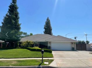 7408 N 6th St, Fresno, CA 93720