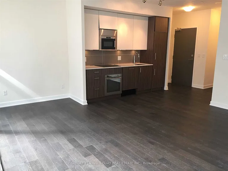 17 Dundonald St #1008 — Photo 3