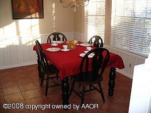 dining room bay window