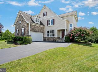 12416 Rochester Park Ct, Bristow, VA 20136