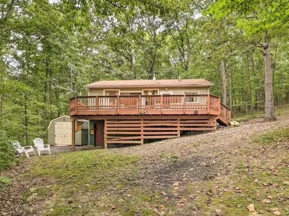 162 Lake Dr, Luray, VA 22835