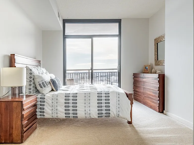 Wentworth Apartment Homes — Photo 10