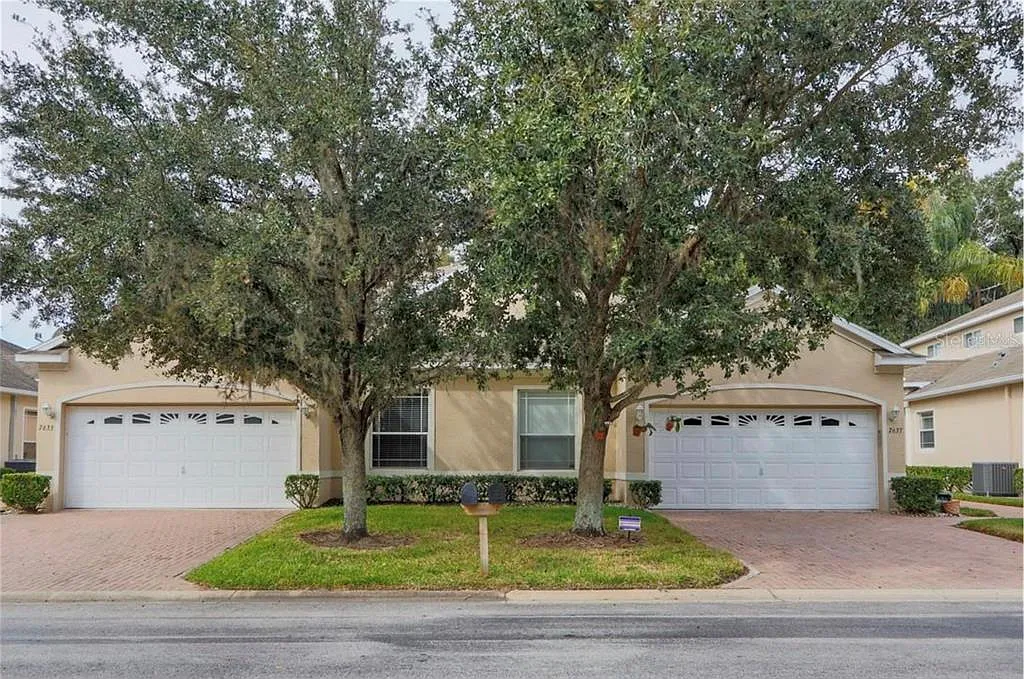 2 bed, 2.0 bath, 1384 sqft, $2,115 — Photo 3