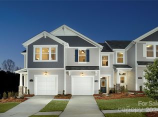 17105 Carolina Hickory Dr, Huntersville, NC 28078