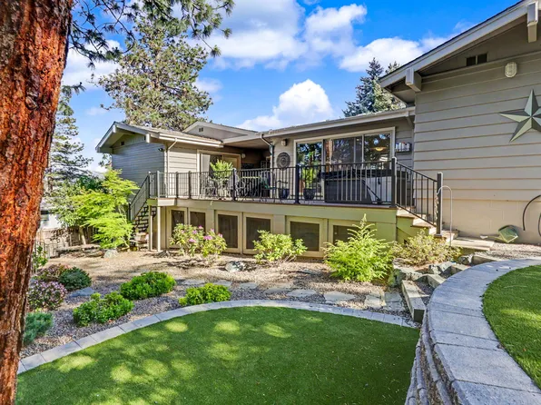 1411 Ponderosa Dr, Ashland, OR 97520